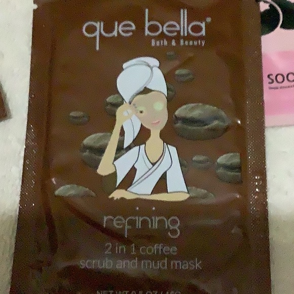 Que Bella face mask 5 pack!! NIP - Picture 5 of 6